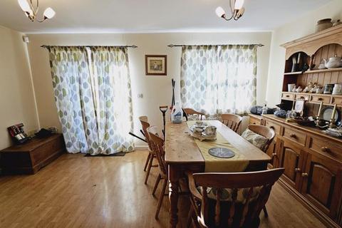 11 Railway View, Hereford, HR1 1DD