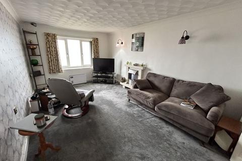 2 bedroom apartment for sale, Marine Road, Colwyn Bay