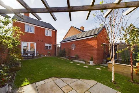 3 bedroom detached house for sale, Gates Close, Thurston