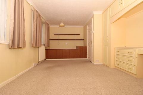 15 Fallowfield Road, Walsall, WS5 3DL
