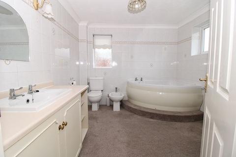 15 Fallowfield Road, Walsall, WS5 3DL