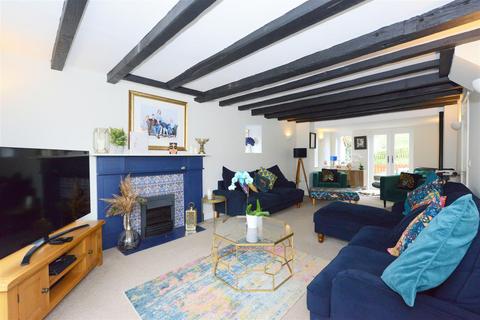 4 bedroom detached house for sale, The Coach House, Annscroft, SY5 8AN