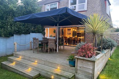 3 Trenerry Close, Truro, TR1 1BX