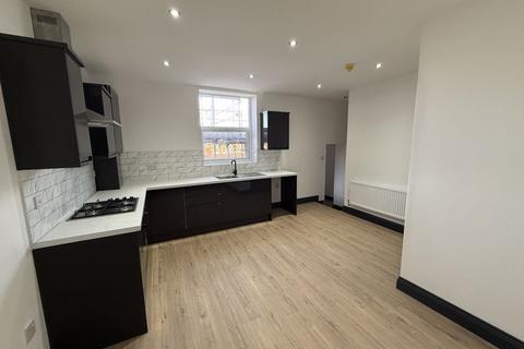 2 bedroom flat to rent, Roundhay Road, Leeds