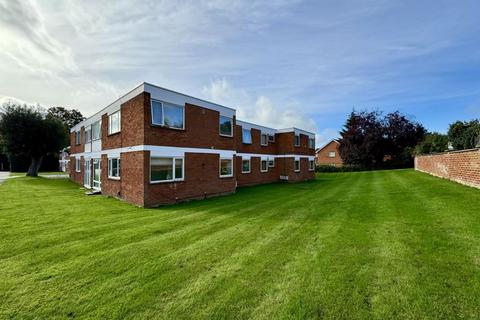 2 bedroom apartment for sale, The Willows, Bourne End SL8