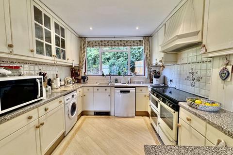 3 bedroom semi-detached house for sale, Eastern Drive, Bourne End SL8