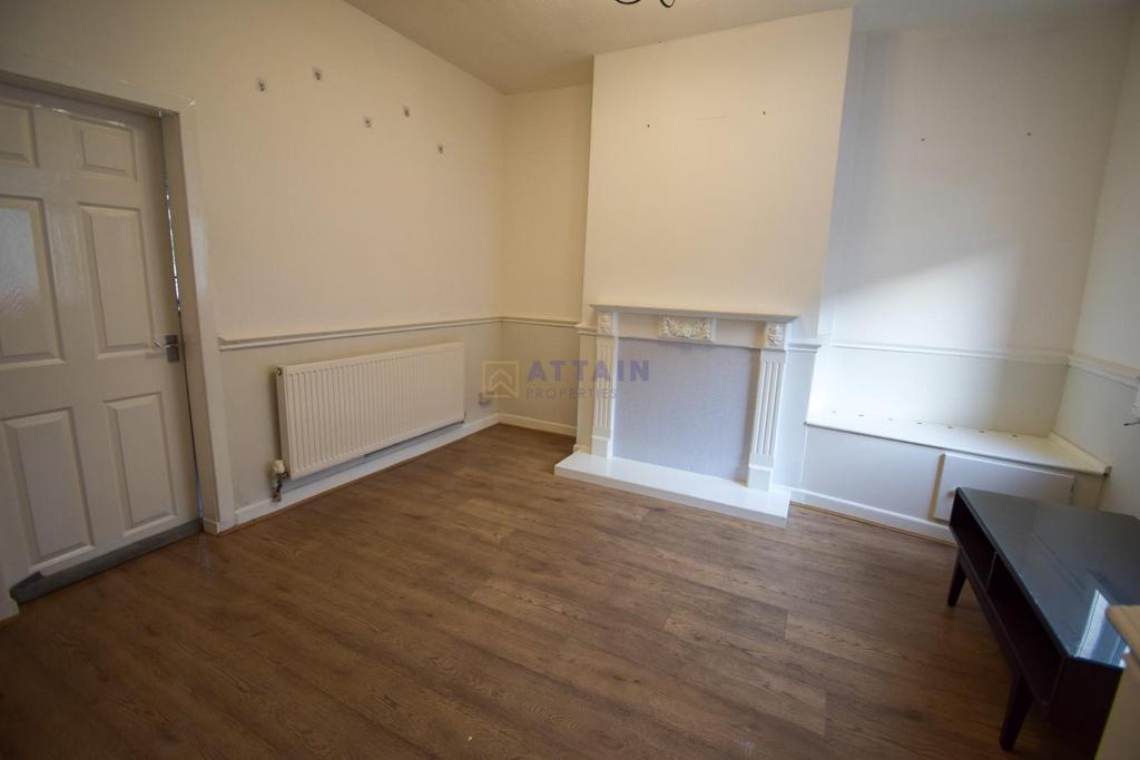 Living Room Alt.jpg