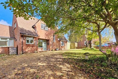 4 bedroom detached house for sale, Western Way, Gosport PO12