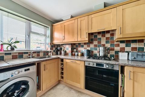 3 bedroom end of terrace house for sale, The Mulberries, Farnham, Surrey, GU9