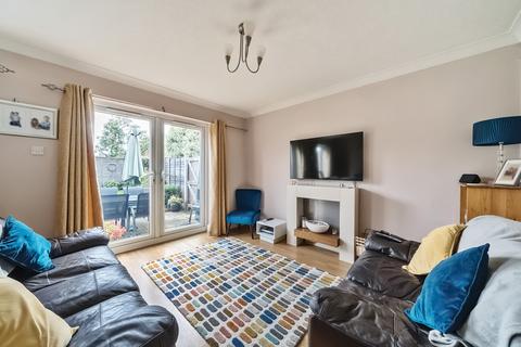 3 bedroom end of terrace house for sale, The Mulberries, Farnham, Surrey, GU9