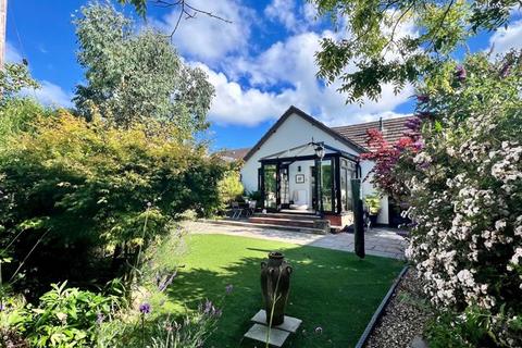 3 bedroom detached bungalow for sale, FERRERS GREEN CHURSTON FERRERS BRIXHAM