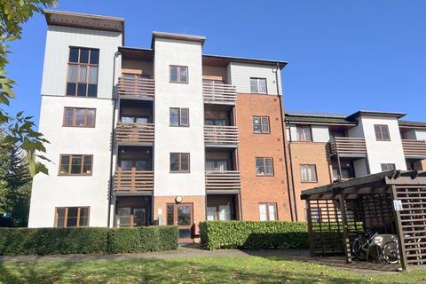 2 bedroom flat for sale, John North Close, High Wycombe