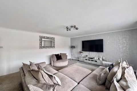 31 Fourfields, Catrine, Mauchline, KA5 6PS