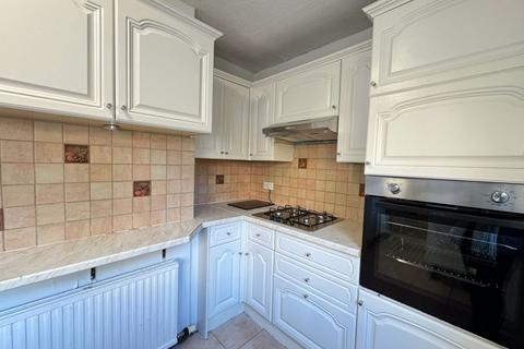 3 bedroom semi-detached house to rent, Mort Fold, Little Hulton, Manchester *Available Now*