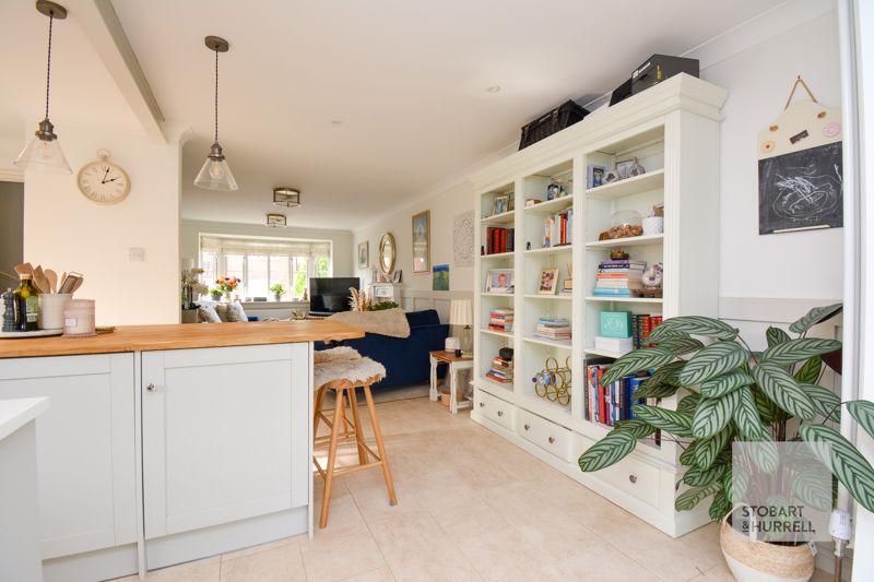 Kitchen into Lounge