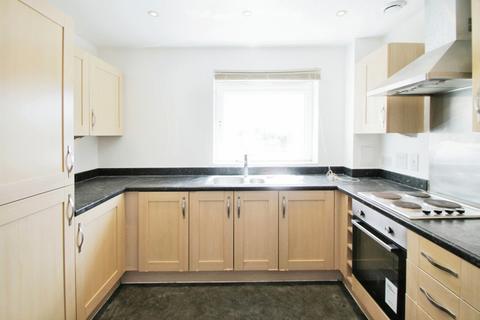 2 bedroom flat to rent, Bittern House, West Drayton