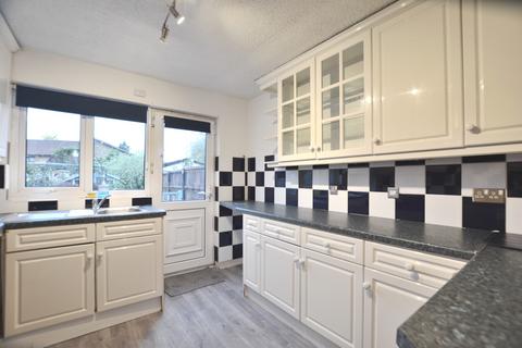 3 bedroom terraced house to rent, Chapel Lane, Hillingdon