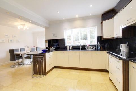 1 The Gateways, Goffs Oak, Waltham Cross, EN7 6SU