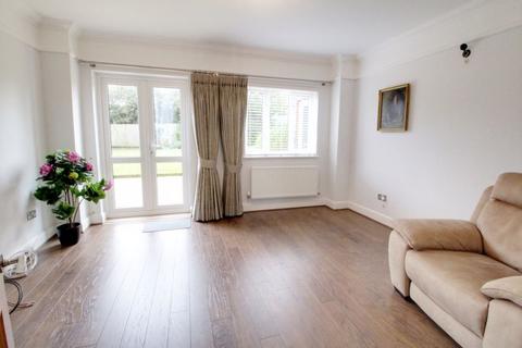 1 The Gateways, Goffs Oak, Waltham Cross, EN7 6SU