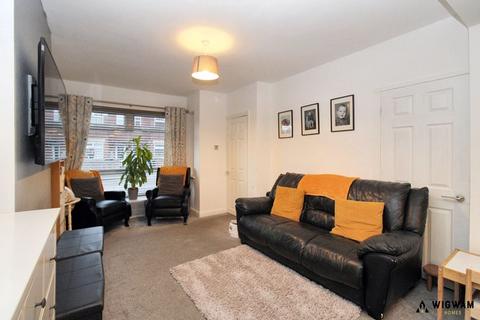 2 bedroom terraced house for sale, Linthorpe Grove, Willerby, HU10