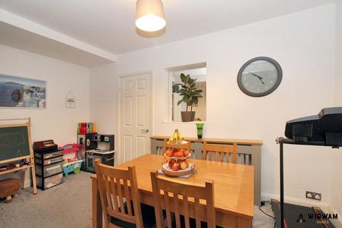 2 bedroom terraced house for sale, Linthorpe Grove, Willerby, HU10