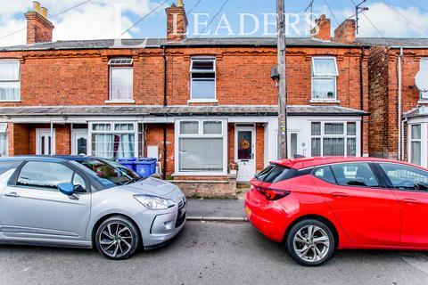 3 bedroom terraced house to rent, Portland Street, Boston