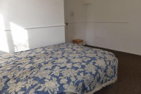 48 Whitstable Close, Chadderton, Oldham, OL9 9LX