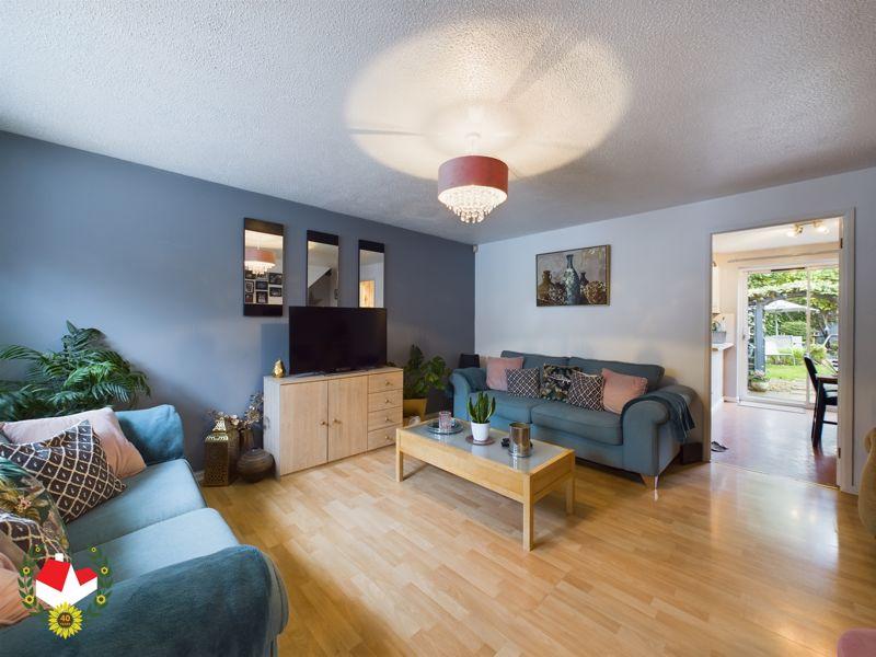 Harleys Field, Gloucester 3 bed end of terrace house for sale £300,000