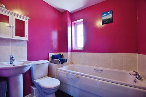 27 Holloway Close, Amesbury, Salisbury, SP4 7BD