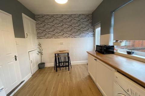 2 bedroom end of terrace house for sale, Monmouth Street, Hull, HU4 6QL