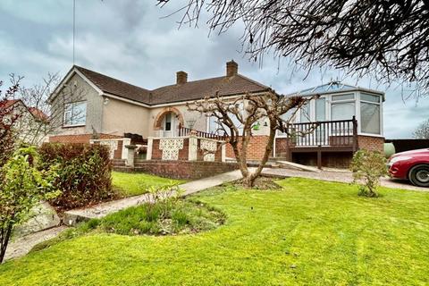 2 bedroom detached bungalow for sale, Grange Court, Northwood Green GL14