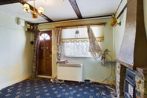 5 Castle Street, Wouldham, Rochester, ME1 3UX