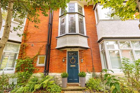 3 bedroom apartment for sale, Cromer Road, Queens Park, BH8