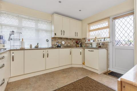 2 bedroom detached bungalow for sale, Cross Lane, Waterlooville