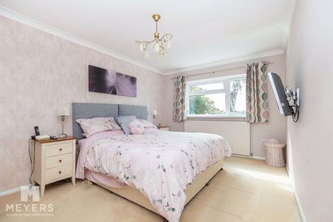 4 bedroom detached house for sale, Hurn Road, Christchurch, BH23