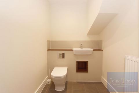 undefined, Olive Grove, Chigwell IG7