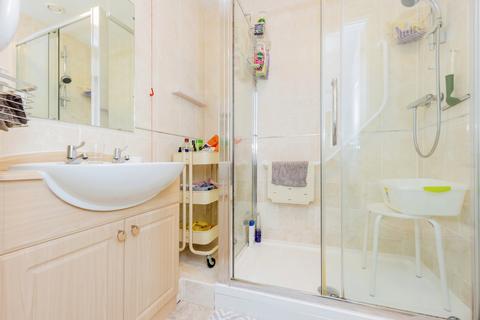 2 bedroom apartment for sale, Hodgson Court, Manchester M19