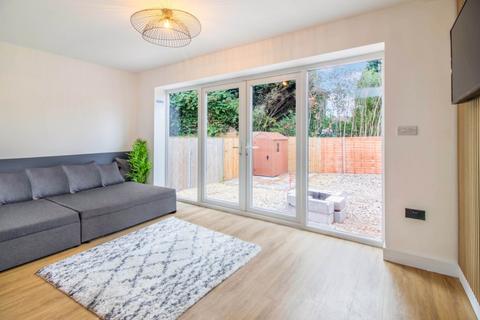undefined, 46 Queens Road East, Nottingham