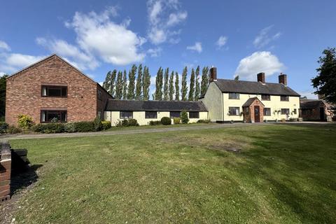 7 bedroom farm house for sale, Hinckley Road, Nuneaton CV13