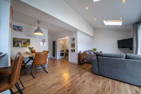 6 Cox Road, Sheffield, S6 4SX