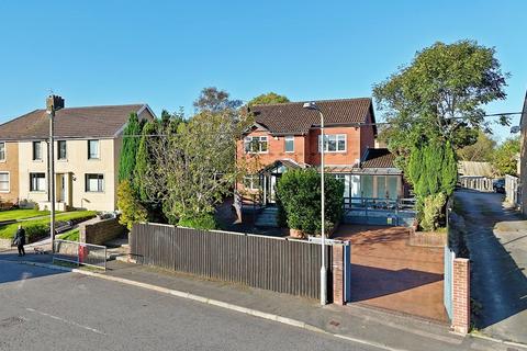 4 bedroom detached house for sale, Forest Road, Pontyclun CF72