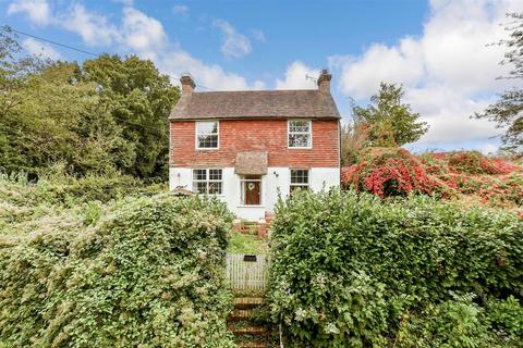 3 bedroom detached house for sale, Ruckinge Road, Hamstreet, Ashford, Kent