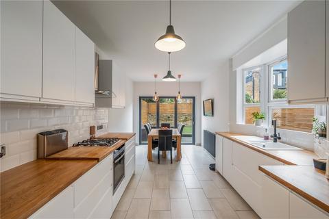 18 Zenoria Street, London, SE22 8HP