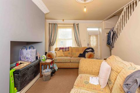2 bedroom end of terrace house for sale, Dixon Street, Consett DH8