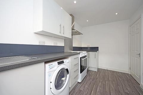 1 bedroom flat to rent, Stone ST15