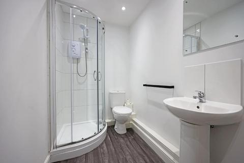 1 bedroom flat to rent, Stone ST15