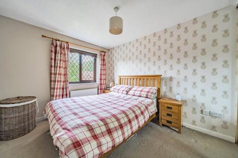 3 Strawberry Avenue, Exeter, EX2 8GE
