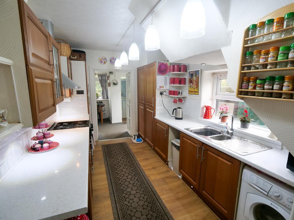 Kitchen Dual Aspect