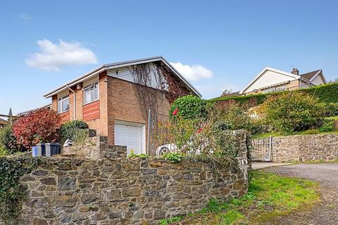 4 bedroom detached bungalow for sale, Fforest Road, Lampeter, Ceredigion, SA48 8AN