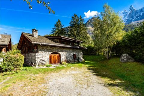 5 bedroom farm house, El Montara, Chamonix